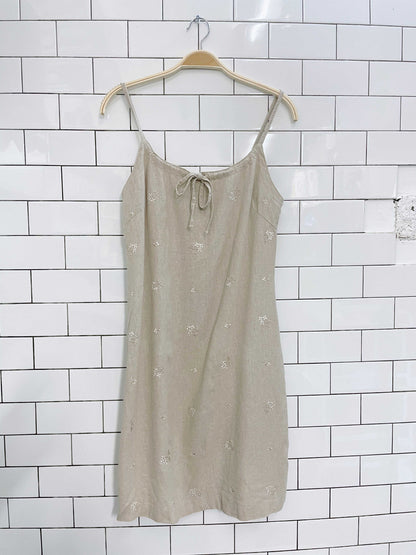 vintage 00s minimalist embroidered linen dress