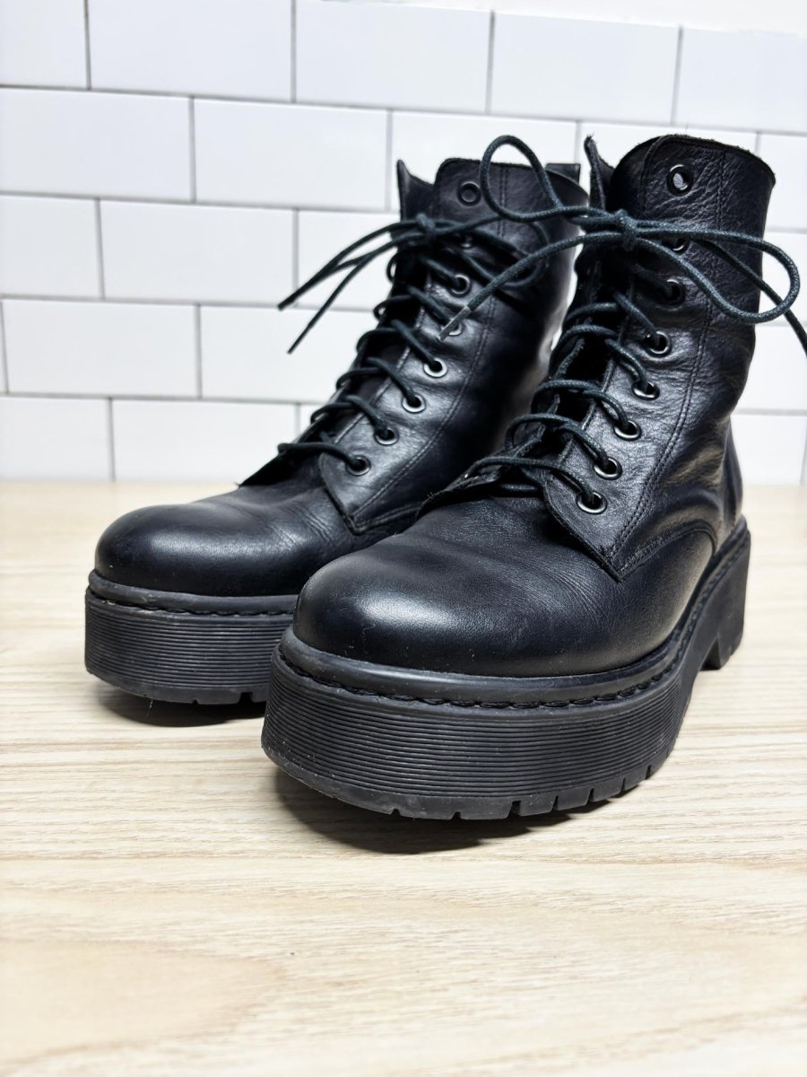 l'intervalle leather platform combat boots | made in spain - good market thrift store