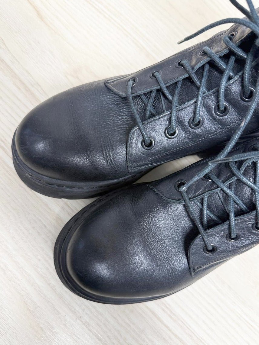 l'intervalle leather platform combat boots | made in spain - good market thrift store