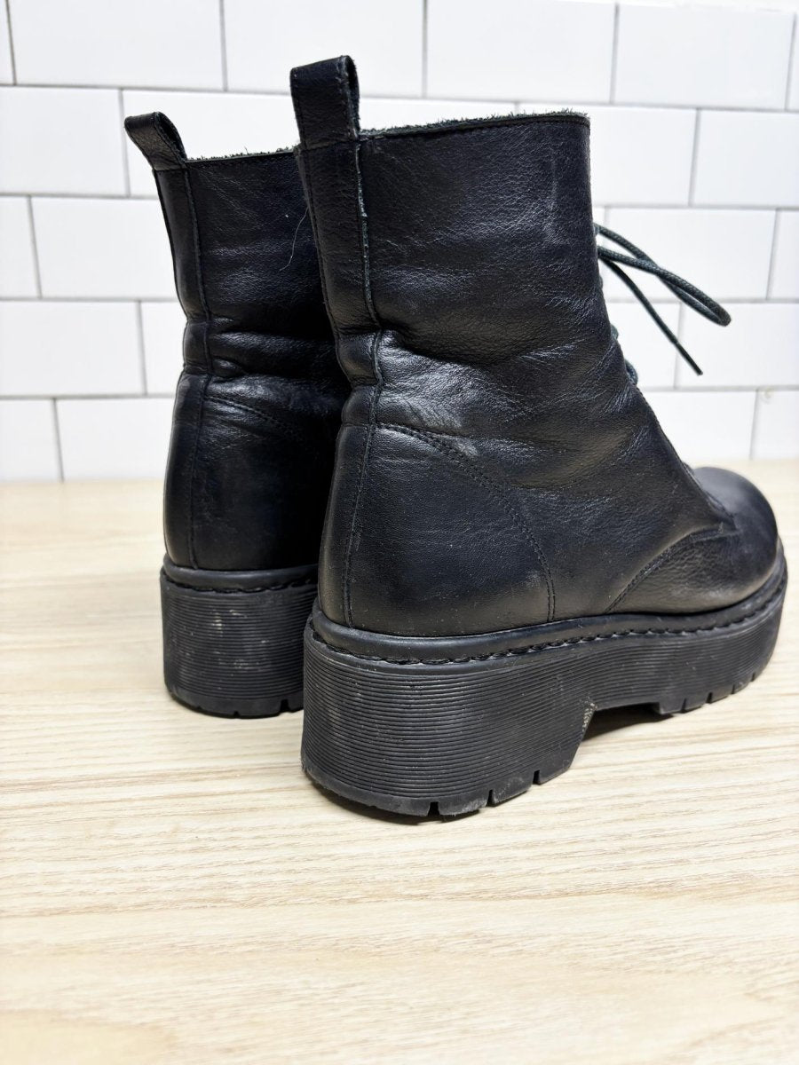 l'intervalle leather platform combat boots | made in spain - good market thrift store