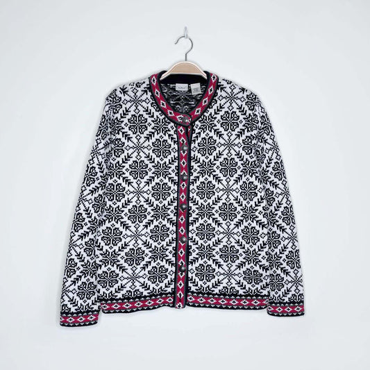 vintage ll bean nordic snowflake knitted cardigan - size medium