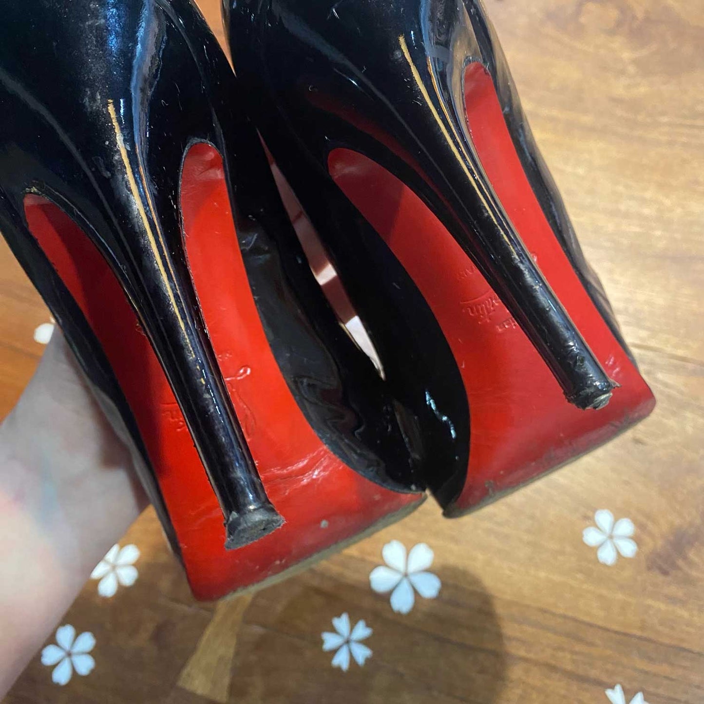 christian louboutin patent leather moira pumps - size 38