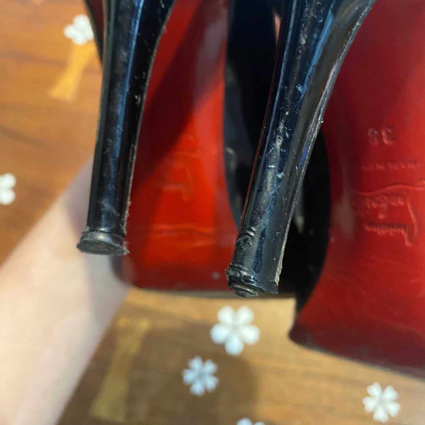 christian louboutin patent leather moira pumps - size 38