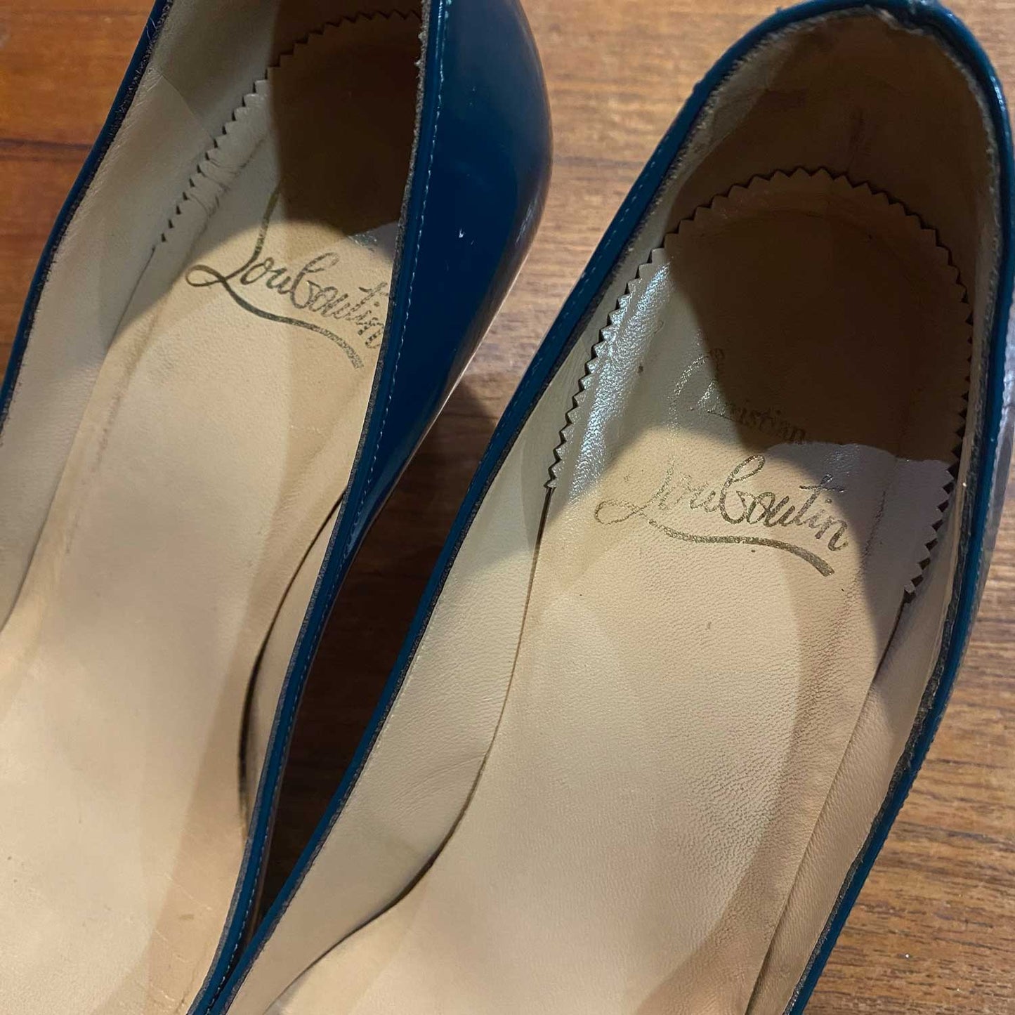 christian louboutin clare teal pointed toe kitten heel - size 38