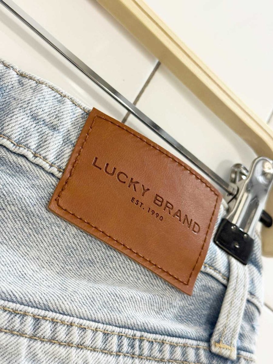 lucky brand wide leg light wash high rise jeans - good market thrift store