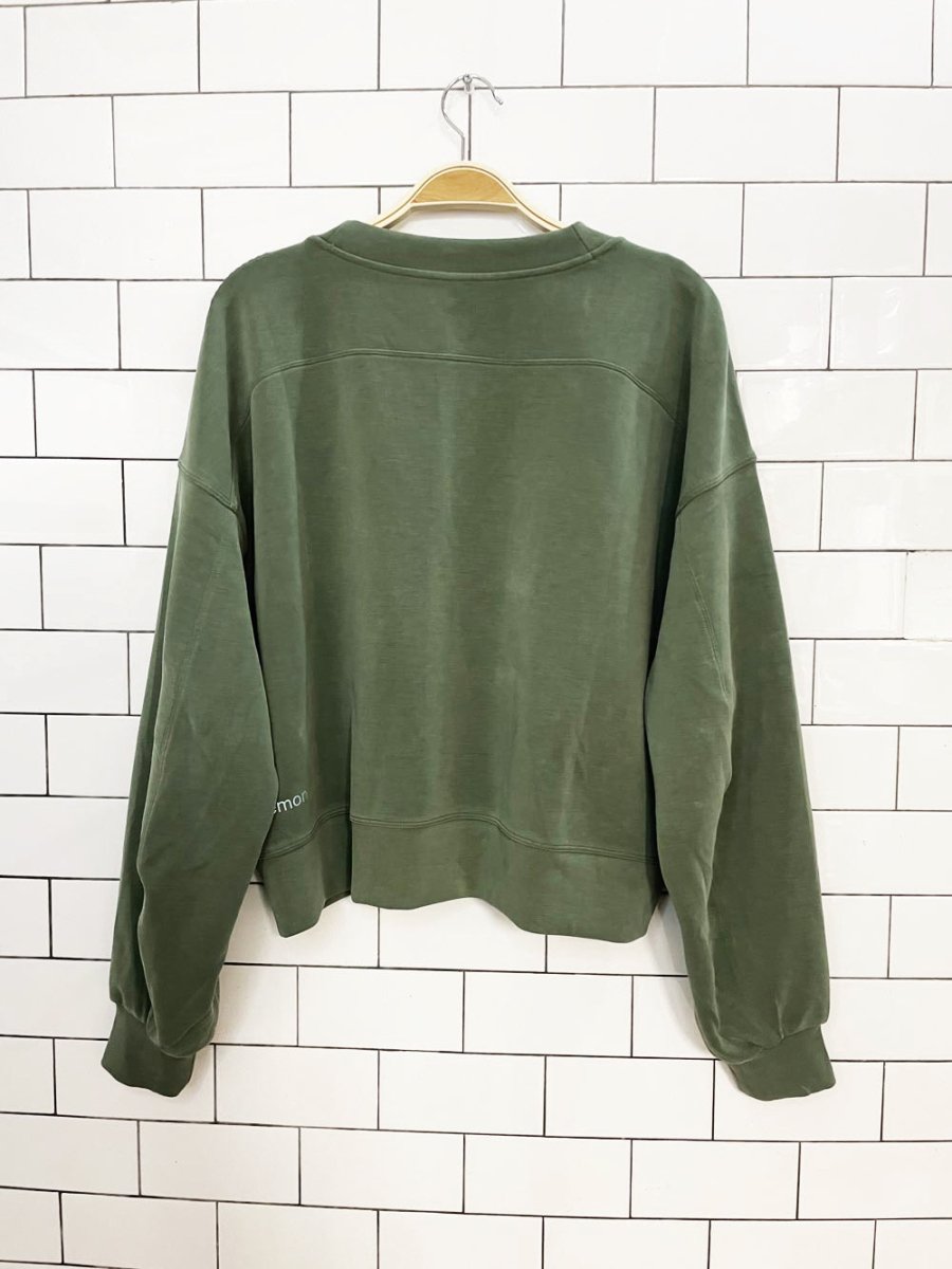lululemon 2021 softstreme boxy sweatshirt | perfectly oversized cropped crew - good market thrift store