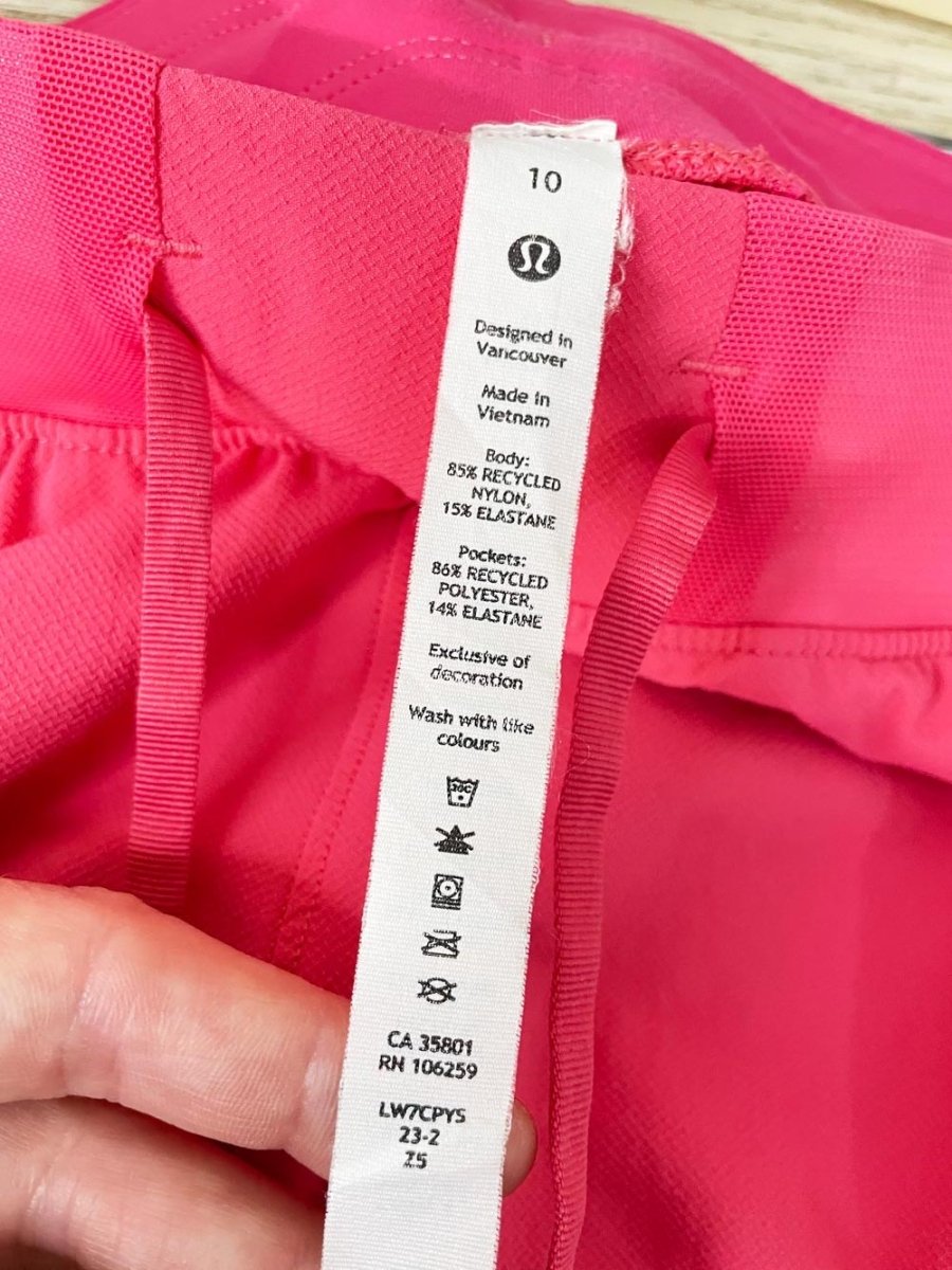 lululemon 2023 license to train high rise short 4" | lip gloss - good market thrift store