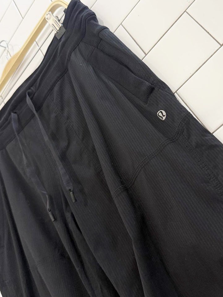 lululemon cinch studio balloon leg pant II | swift - good market thrift store