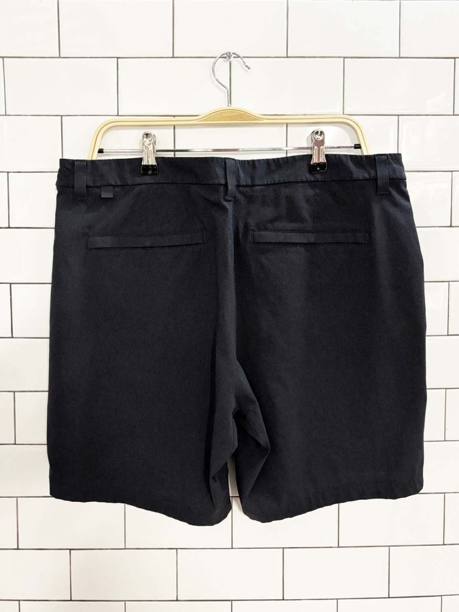 lululemon commission classic ventlight ribstop shorts - good market thrift store