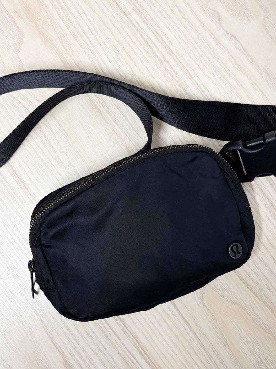 lululemon everywhere belt bag - good market thrift store