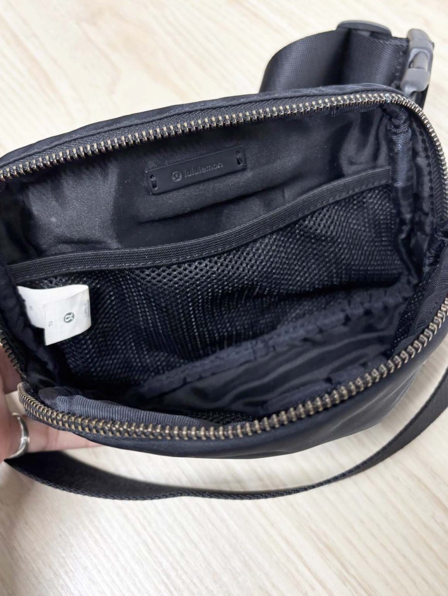 lululemon everywhere belt bag - good market thrift store