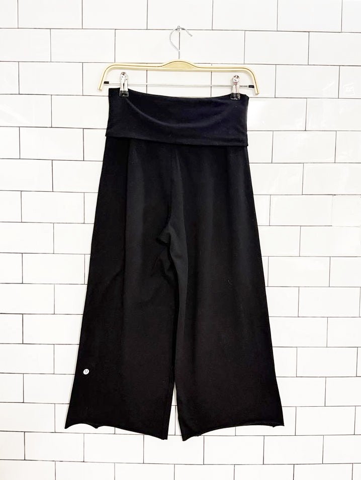 lululemon fold over wide leg cropped pants | nulu - good market thrift store