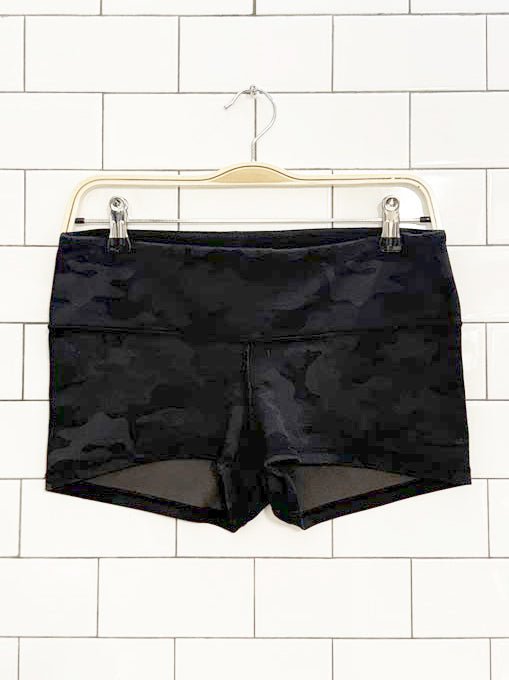 lululemon low rise camo boogie short | luon - good market thrift store