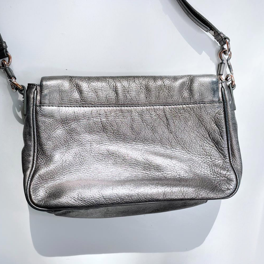 marc by marc jacobs gunmetal leather shoulder bag