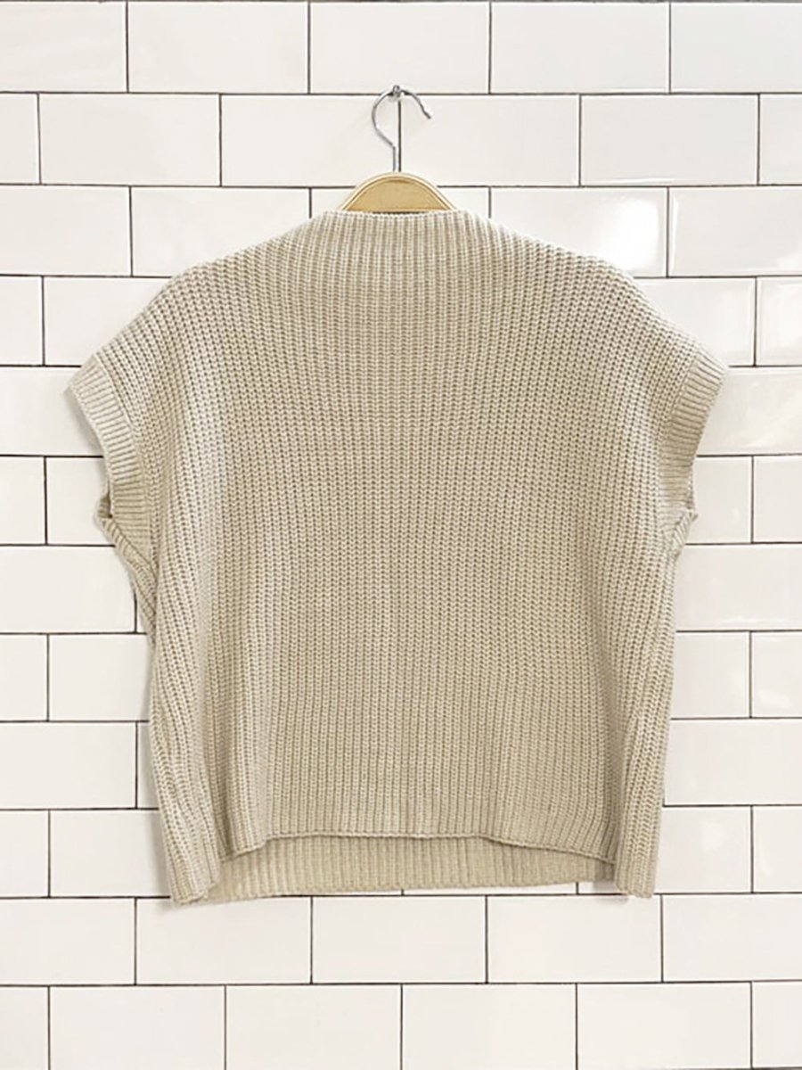 merino wool - blend single pocket knit sweater vest - good market thrift store