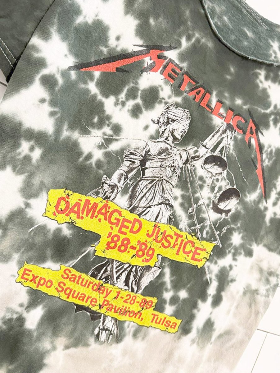 metallic raw collar tie die damage justice graphic band tee - good market thrift store
