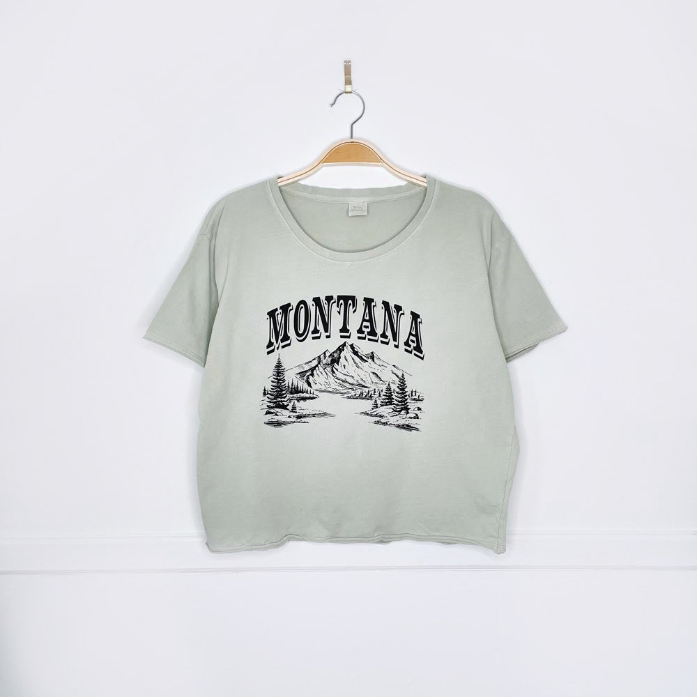daybreak montana graphic crop tee