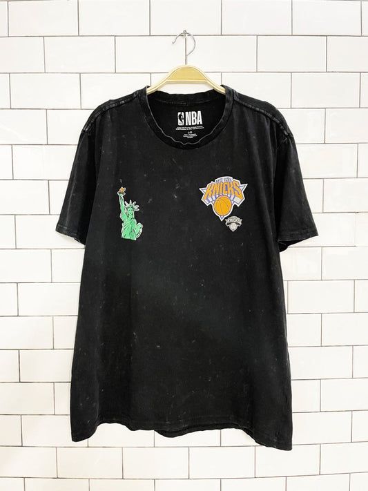 new york knicks NBA graphic tee - good market thrift store