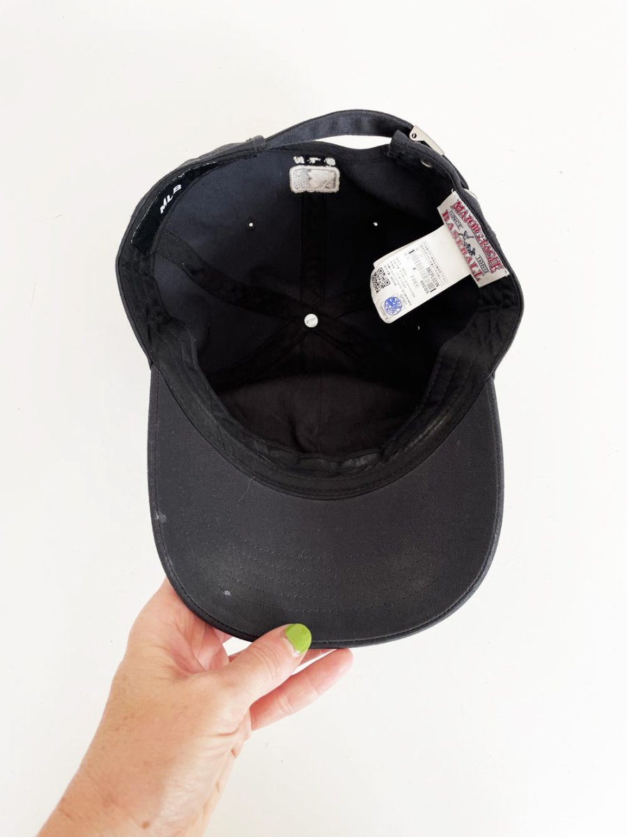 new york yankees mlb embroidered sporty prep baseball cap - good market thrift store