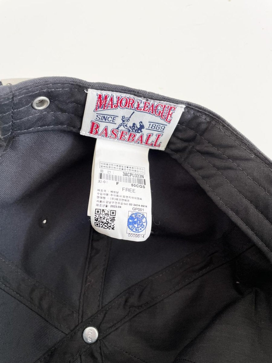 new york yankees mlb embroidered sporty prep baseball cap - good market thrift store