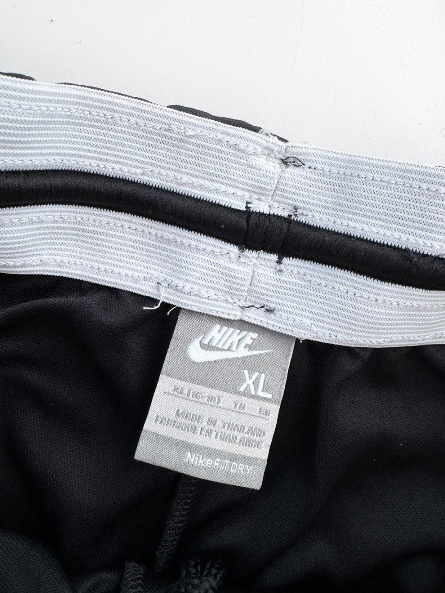 nike contrast stripe sporty prep track short - good market thrift store