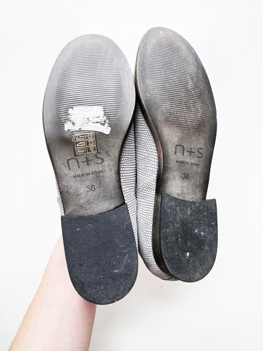 nikel and sole leather lace up shoes | made in Spain - good market thrift store