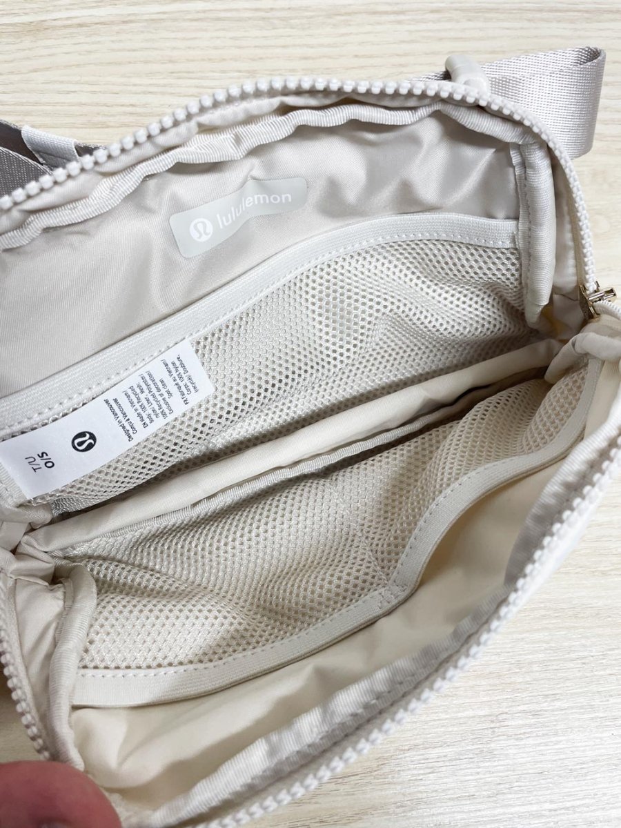 nwot lululemon everywhere belt bag 1L - good market thrift store
