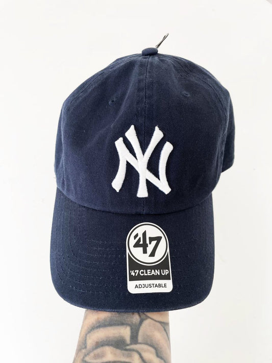 NWOT new york yankees mlb sporty prep baseball cap | 47 brand - good market thrift store