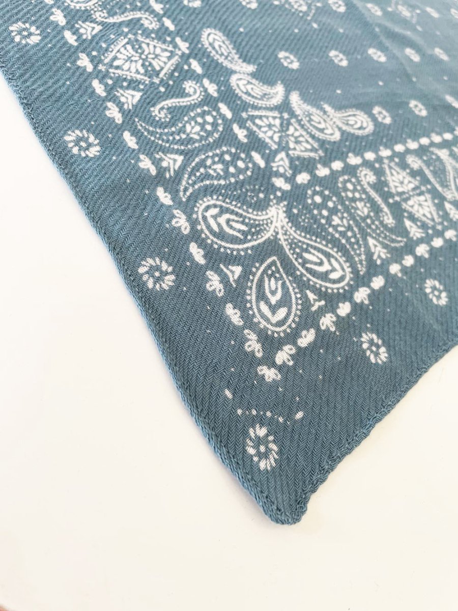 nwt gap square paisley bandana - good market thrift store