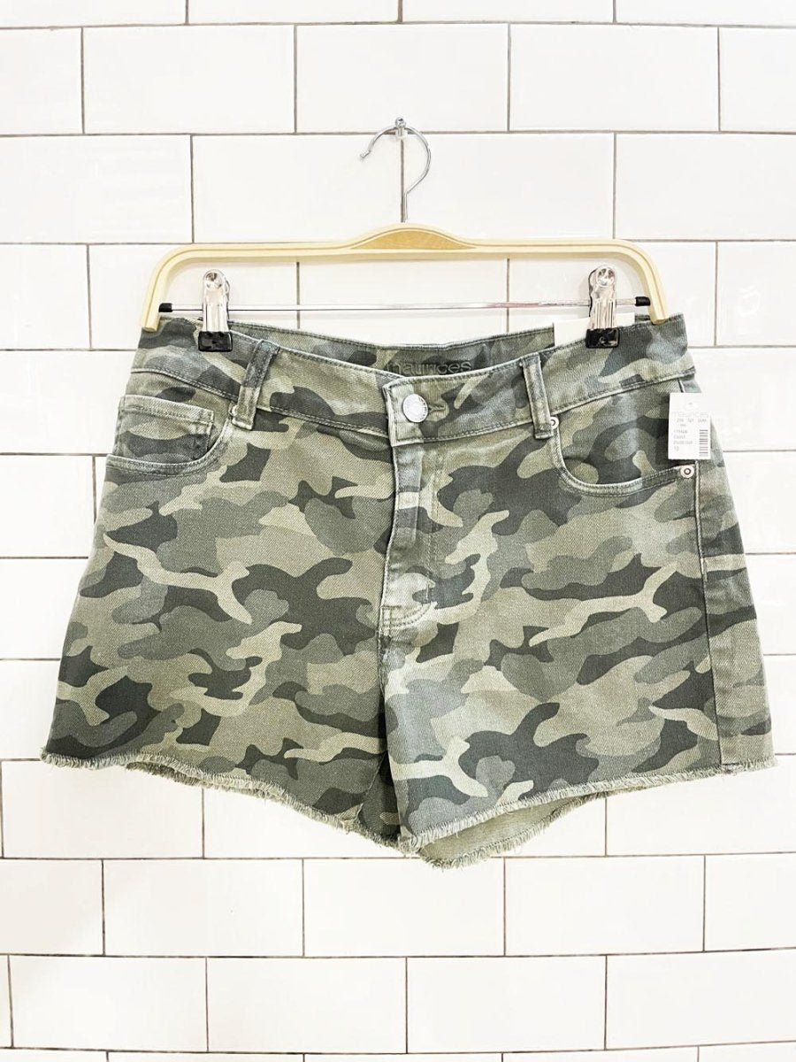 nwt maurices vintage camo high rise cut off shorts - good market thrift store