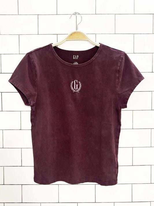 nwt the gap embroidered monogram baby tee - good market thrift store