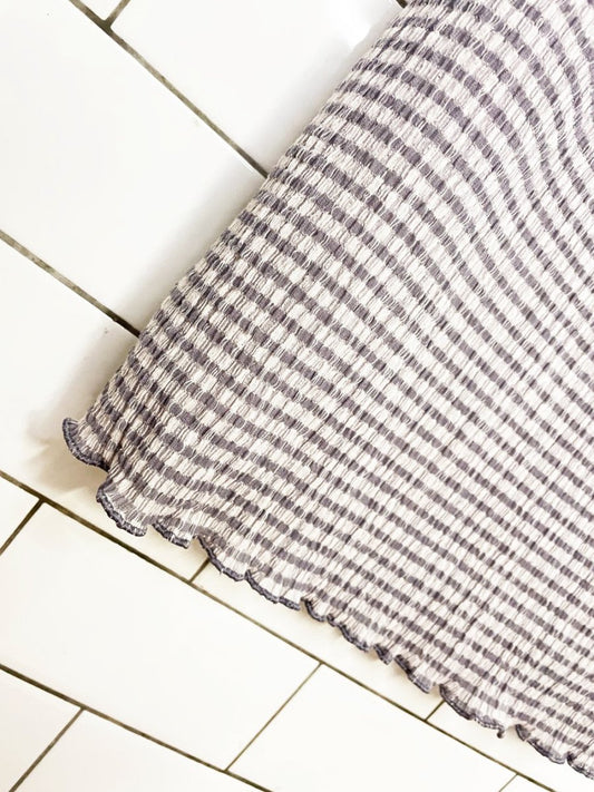 nwt wilfred jazz textured gingham lettuce hem midi dress | aritzia - good market thrift store