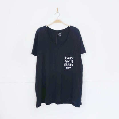 old navy x earth activist boyfriend pocket tee