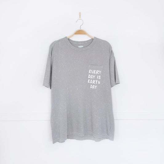 old navy x earth activist soft washed pocket tee