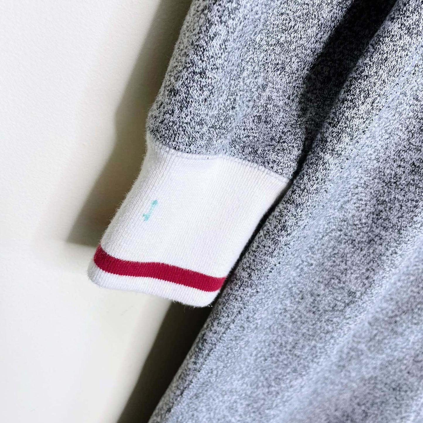 roots cabin salt & pepper onesie - size medium