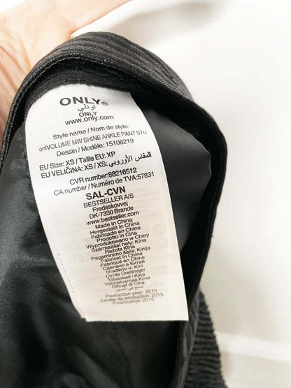 only pleated crinkle shine ankle pant - good market thrift store