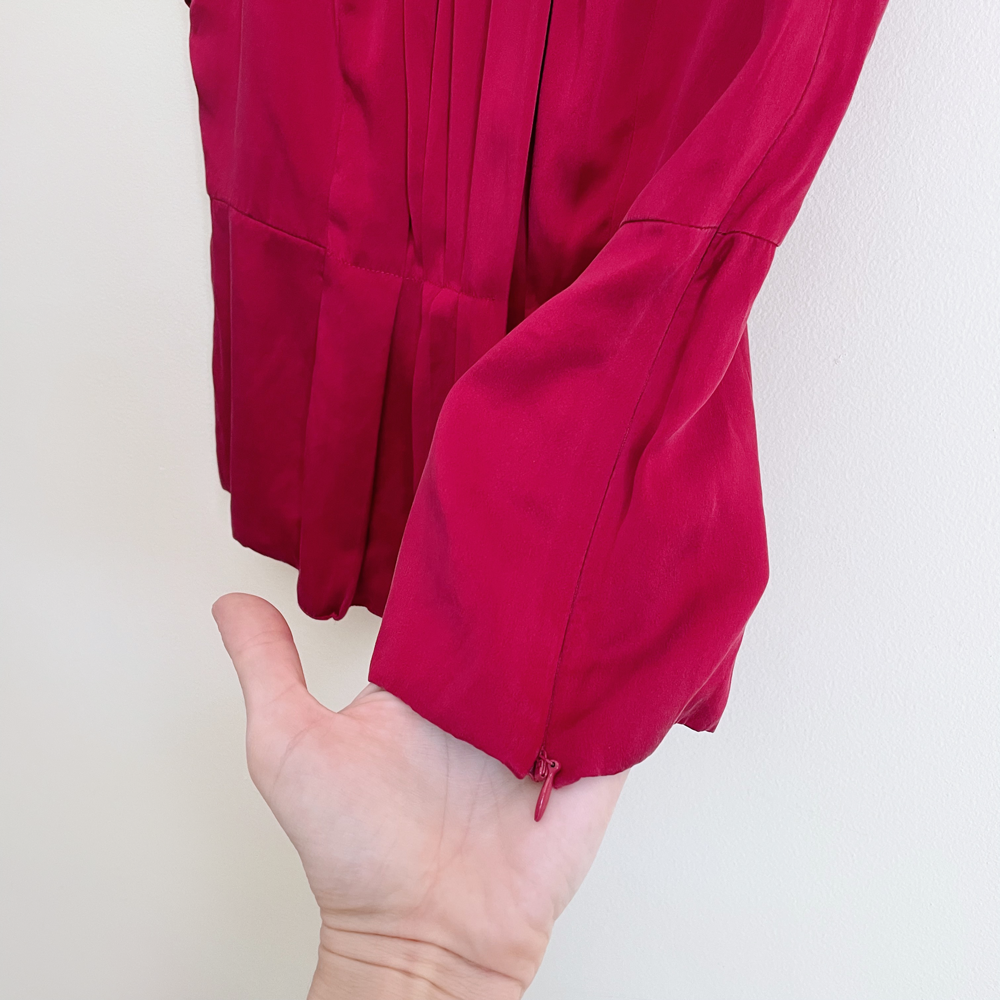 vintage oscar de la renta sleeveless pleated silk blouse - size 8