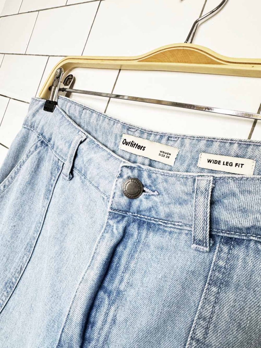 outfitters wide leg utility pocket cropped jeans - good market thrift store