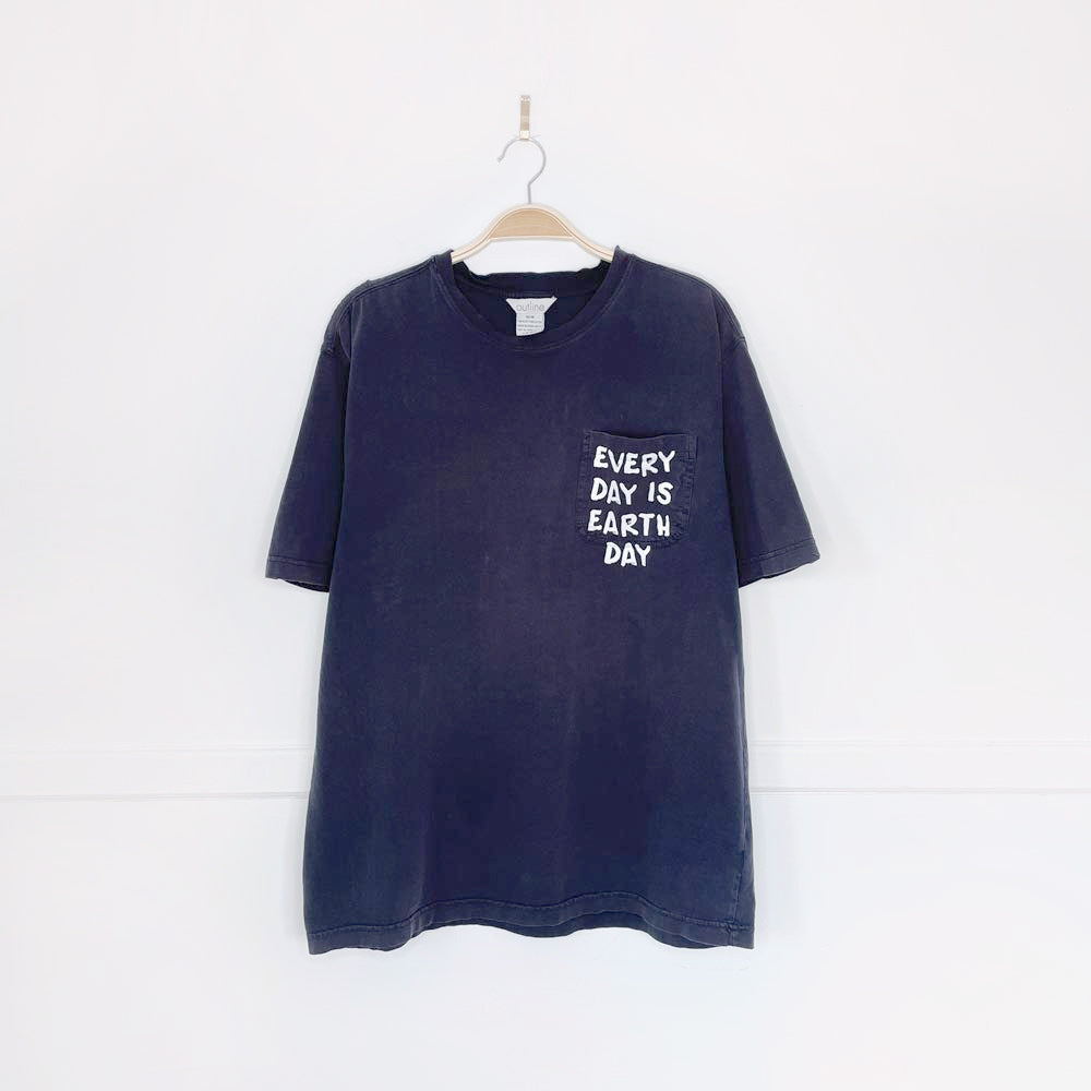 vintage 90s outline x earth activist pocket tee