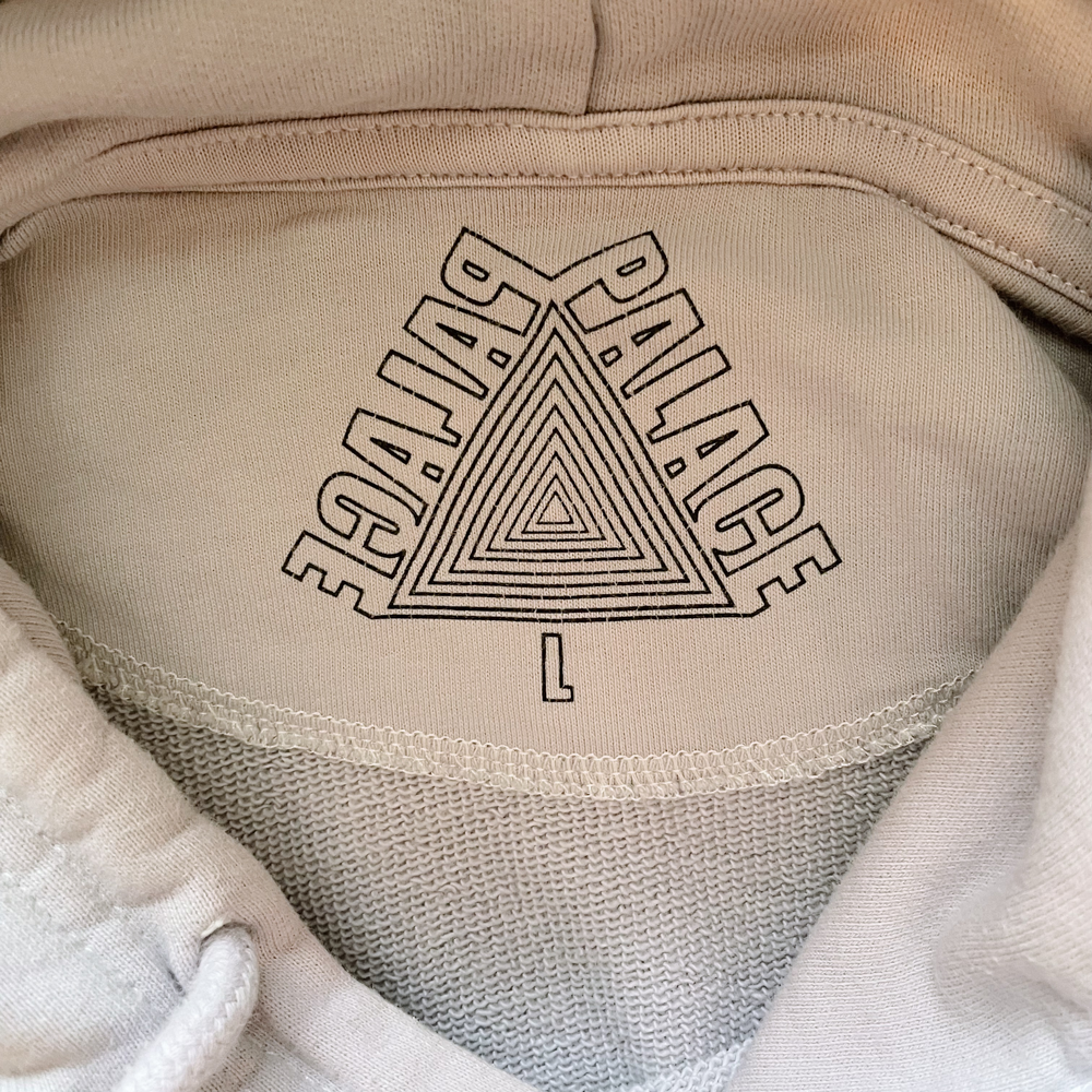 palace skateboards plow man sandwich hoodie - size large