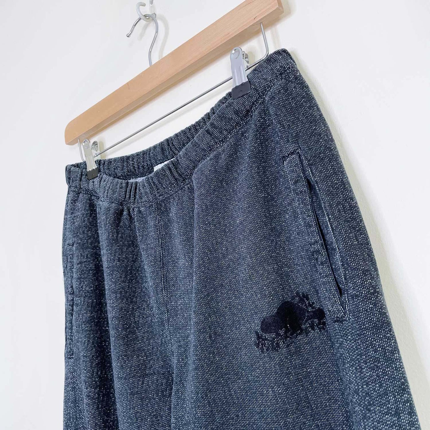 roots original boyfriend sweatpant black pepper - size medium