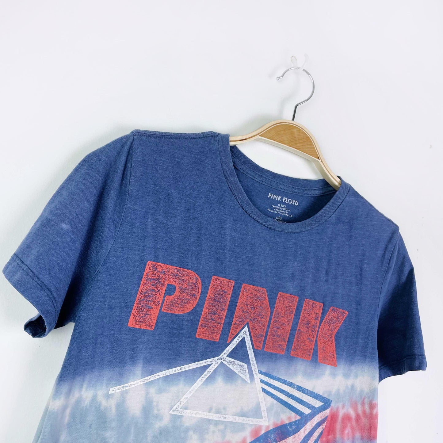 pink floyd band tee - size large