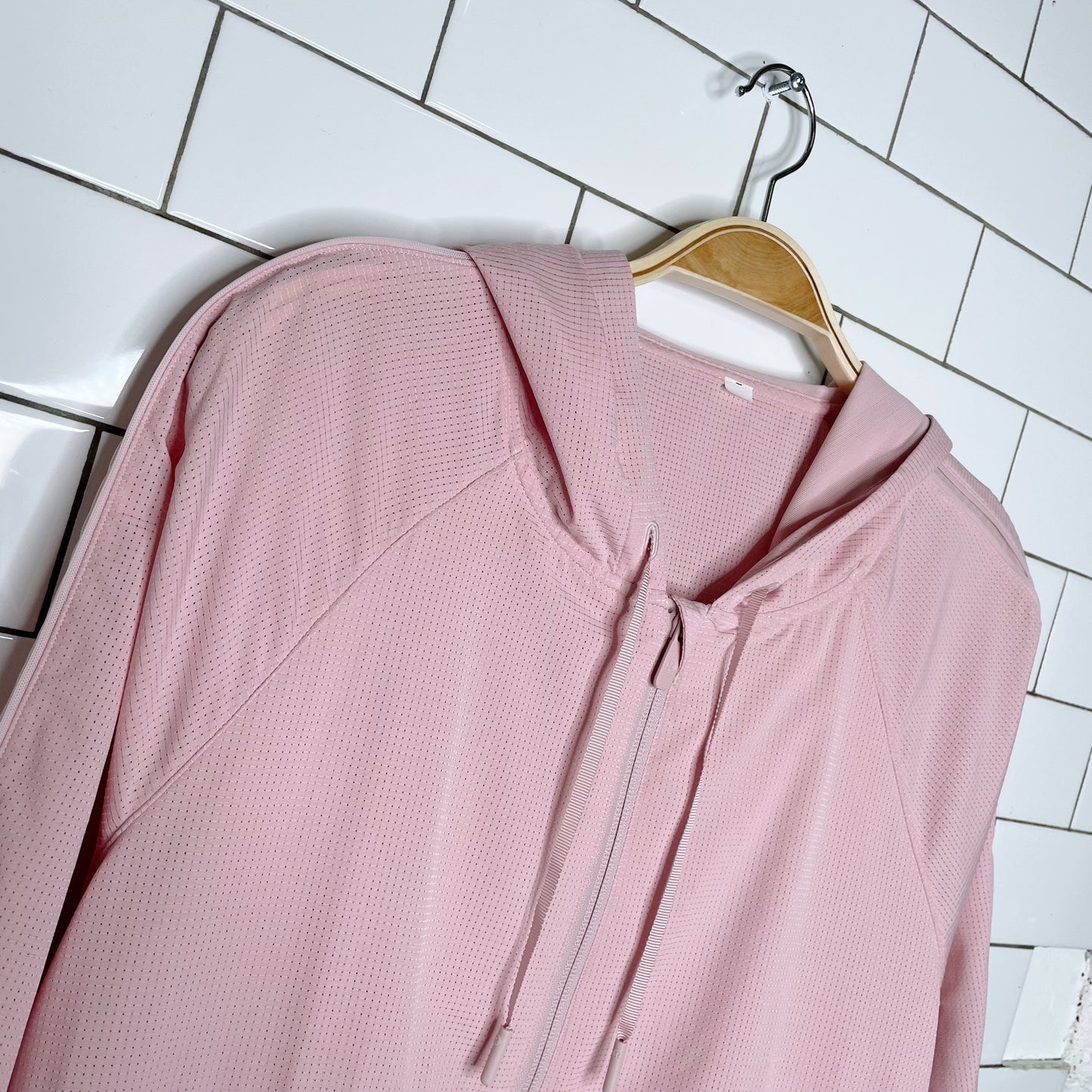 lululemon 2020 pack light pullover packable jacket - size sm/med