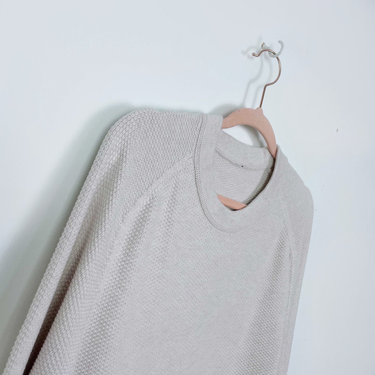 lululemon 2023 textured knit crewneck sweater - size large