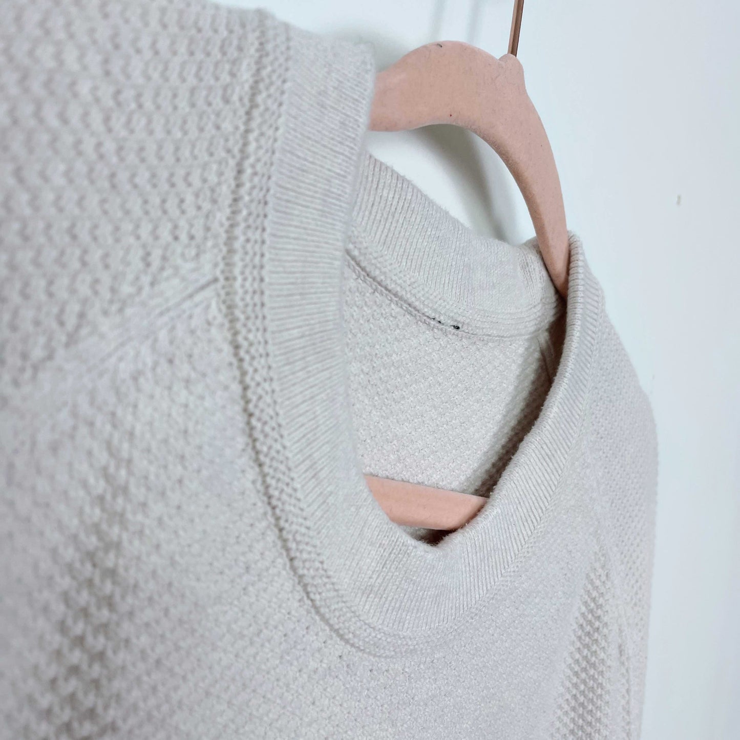 lululemon 2023 textured knit crewneck sweater - size large