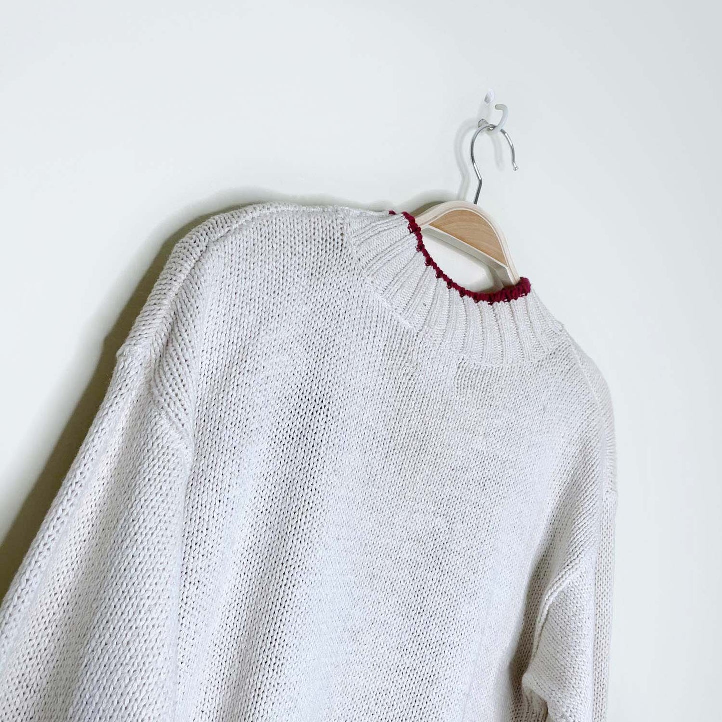 vintage nutcracker poinsettia knitted sweater - size medium