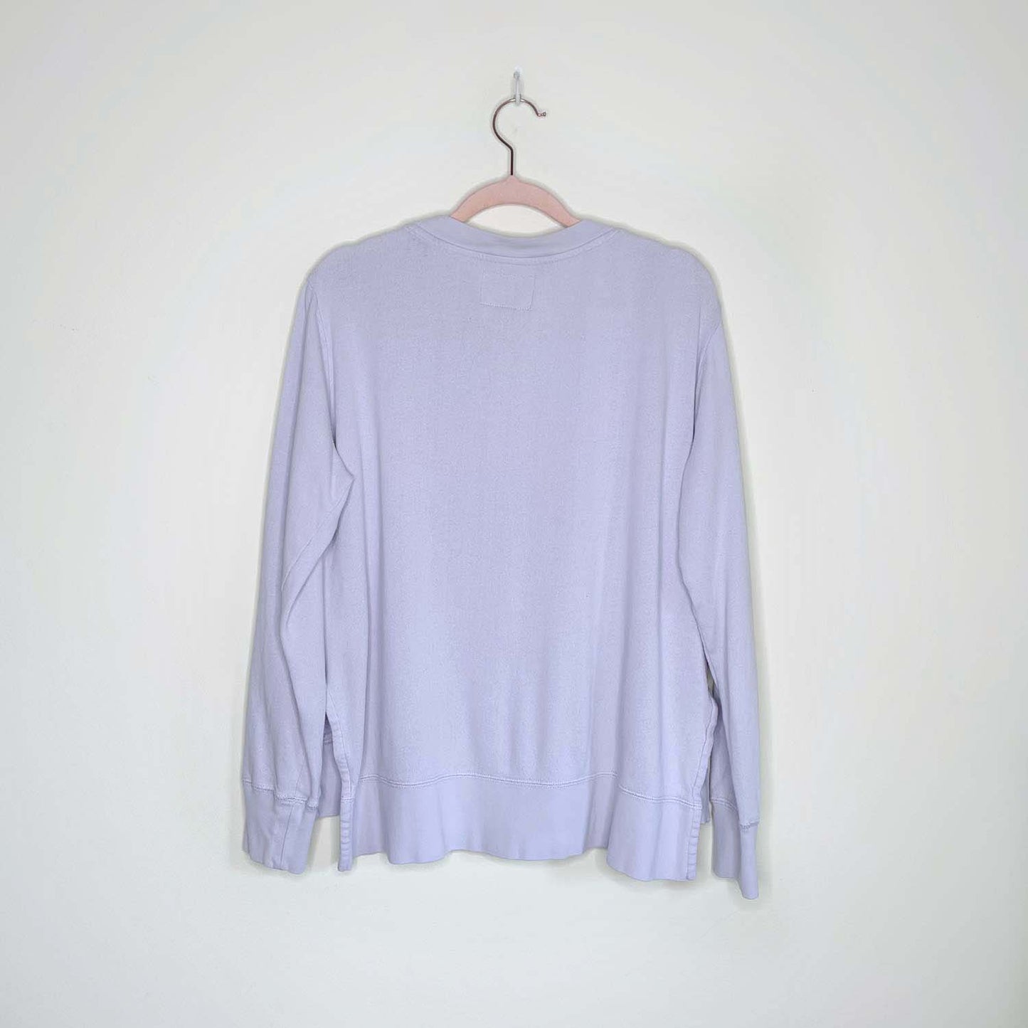 roots 2020 lilac lightweight side slit crew - size small