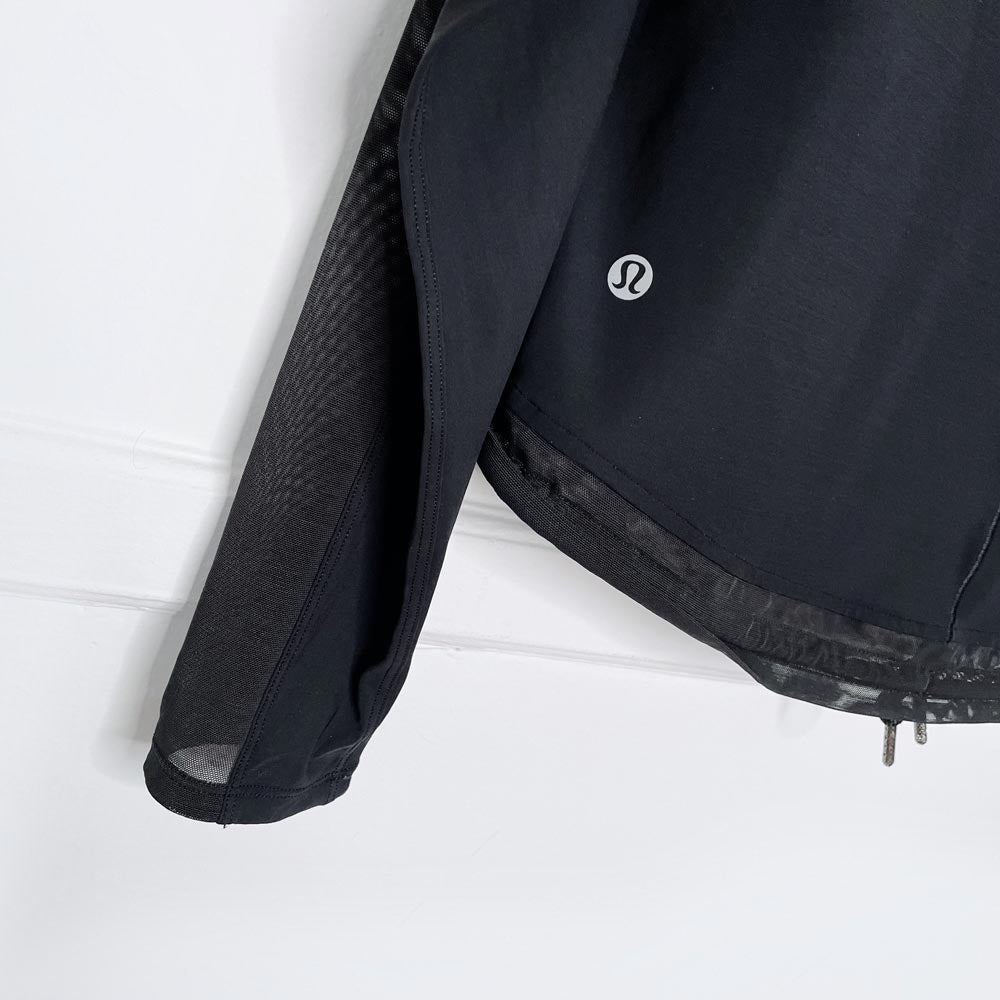 lululemon 2019 reach for the run long sleeve