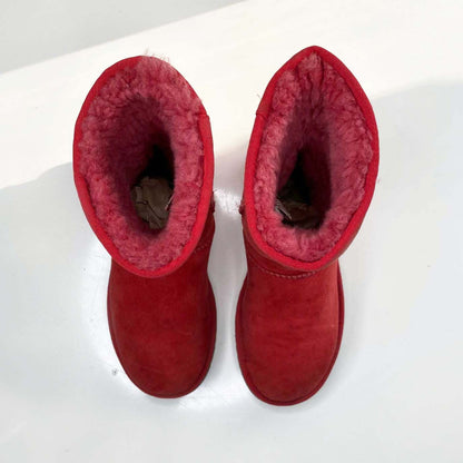ugg classic short sheepskin boots in ribbon red - size 5