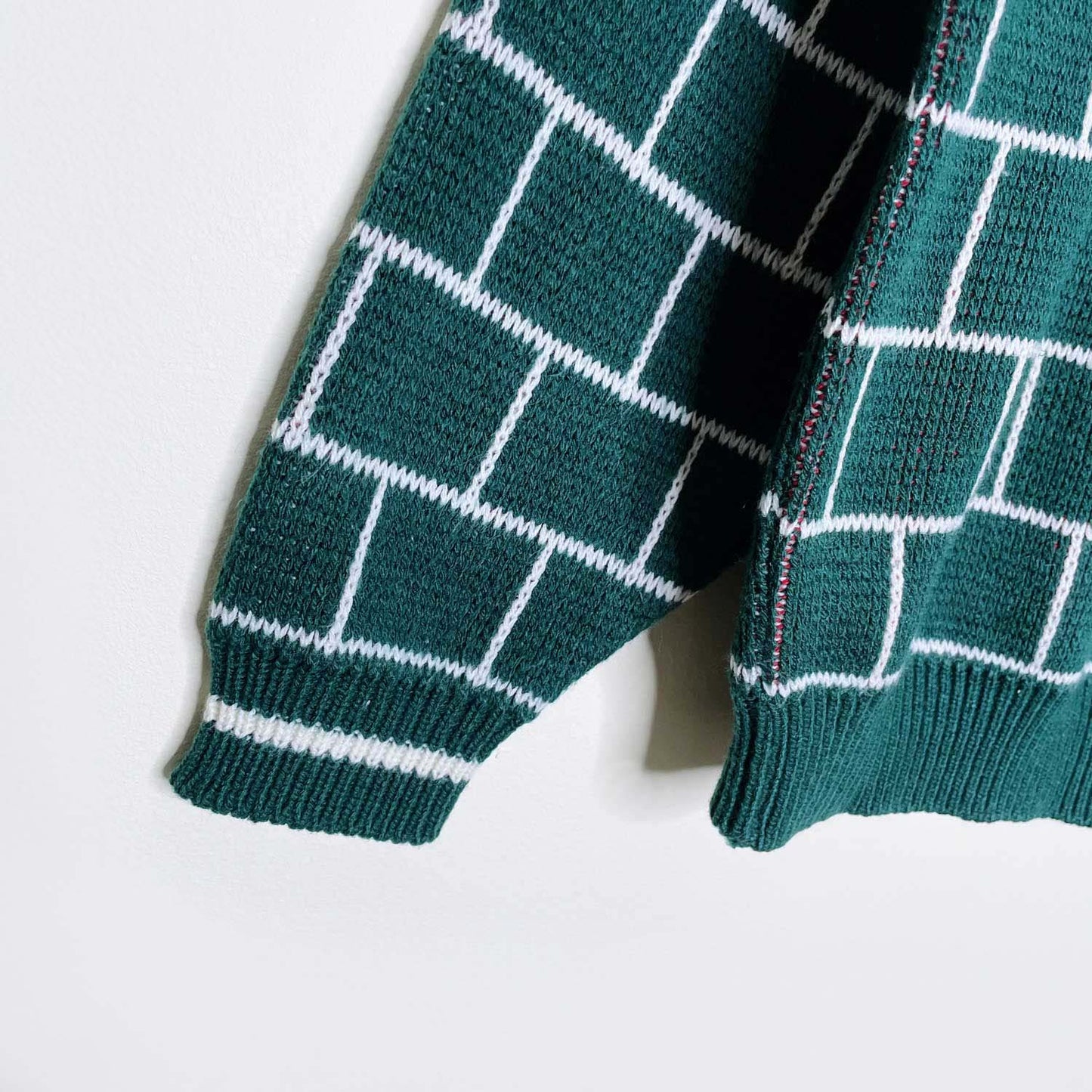 vintage reindeer fireplace knit holiday crew - size medium